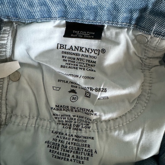 NWOT-BlankNYC The Fulton Jean Short - Picture 6 of 9